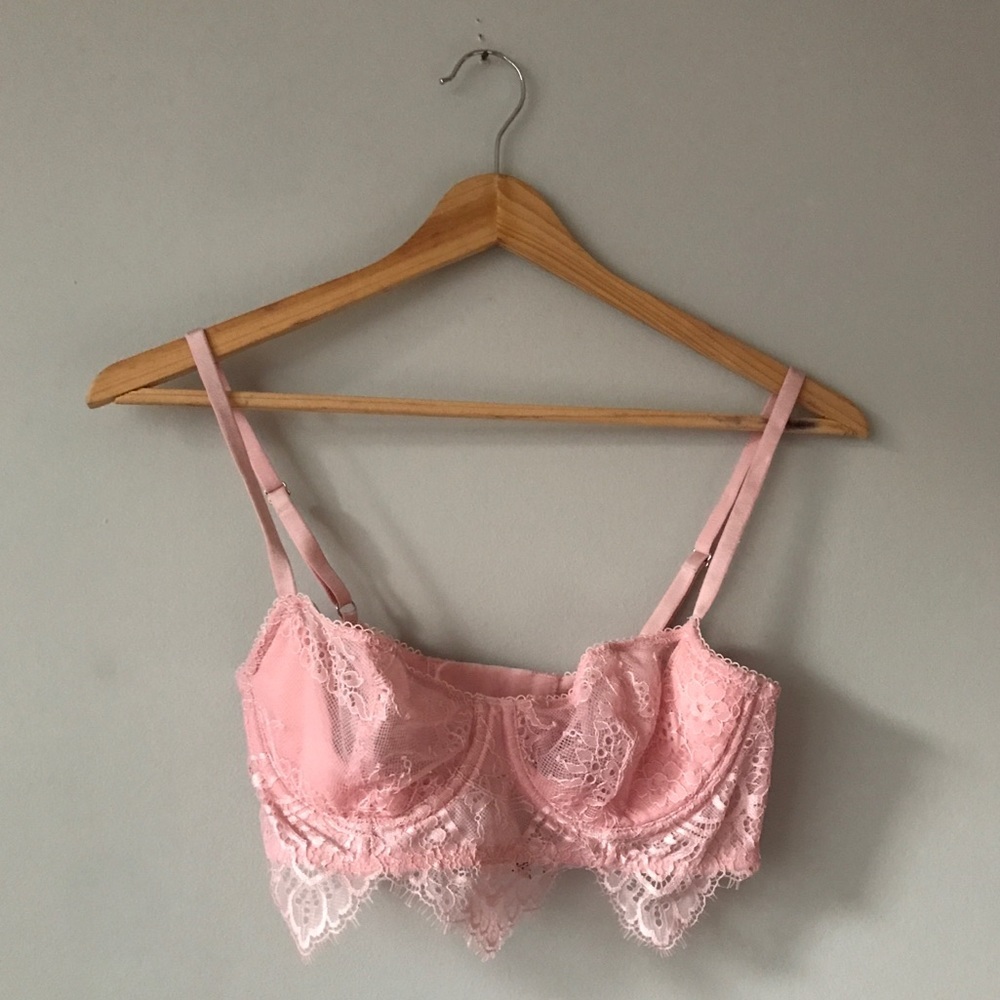 Victoria’s Secret Dream Angels Coquette Dainty Retro Mesh Pink Lace bralette 32C